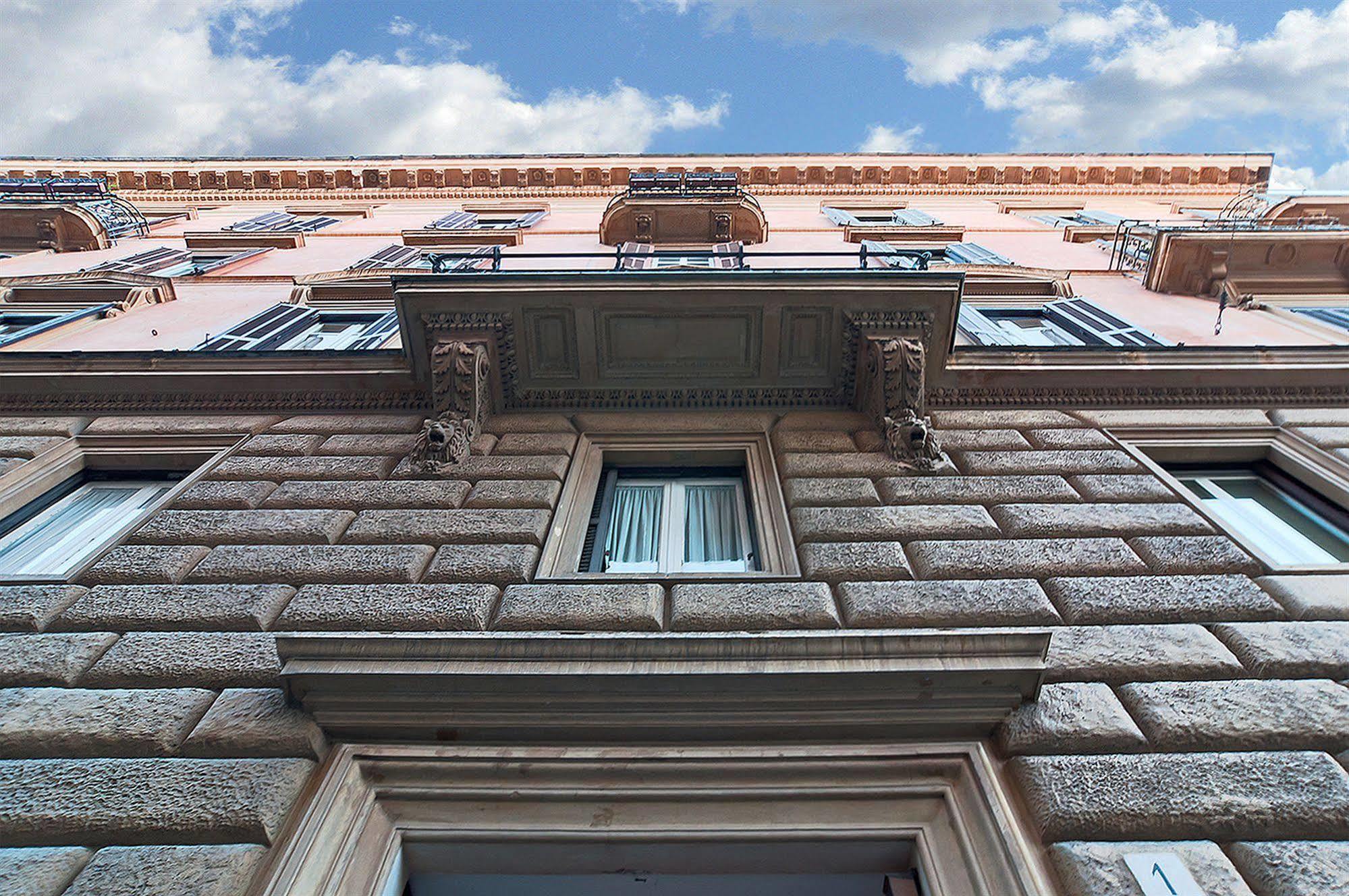 Domus Via Veneto Acomodação com café da manhã Roma Exterior foto